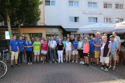 CDU Mnster und Eppertshausen mit dem Generalsekretr der CDU Hessen Manfred Penz auf dem Rathausplatz in Mnster