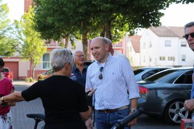 Manfred Penz im Gesprch mit Inge Eckmann